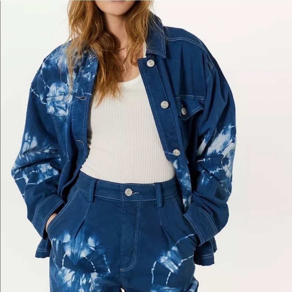 BDG Urban Outfitters Oversized Tie-Dye Denim Shirt Jacket XS New
